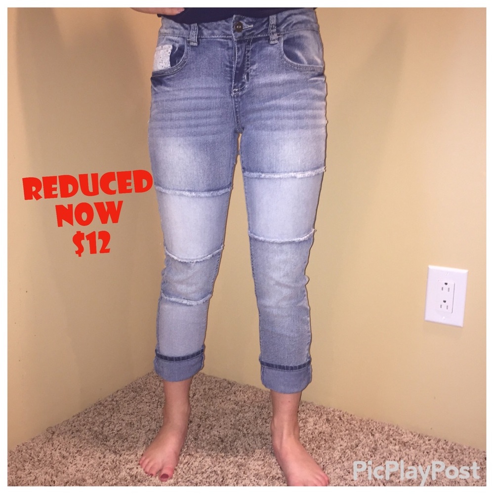 COMFY DENIM BOYFRIEND CAPRIS😍